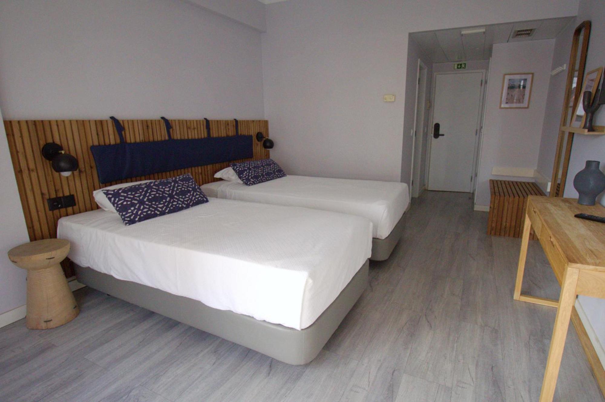 Wot Costa Da Caparica Hotel Luaran gambar
